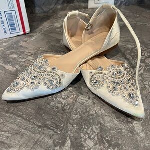 Ivory Weddings Flats